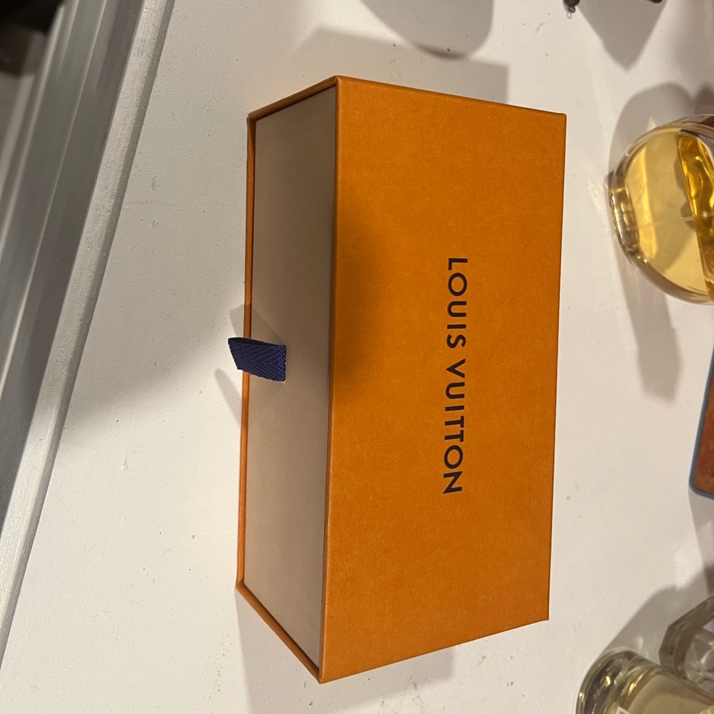 Louis Vuitton NEVER WORN Dark Tortoise Sunglasses Gorgeous!,,